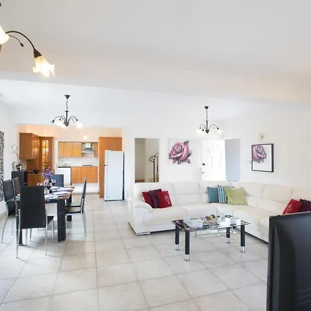 Dionysos * Πρωταράς